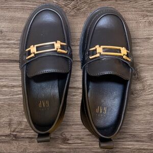 GAP Black and Gold Dress Shoes with Elegant Design